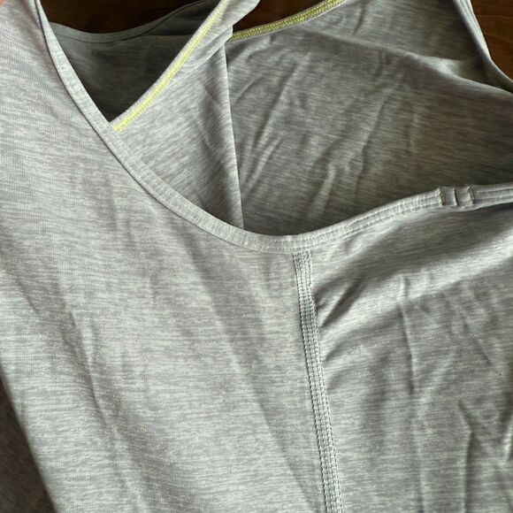Lululemon Gray Racerback Athletic Tank Women's 12 - Picture 4 of 8